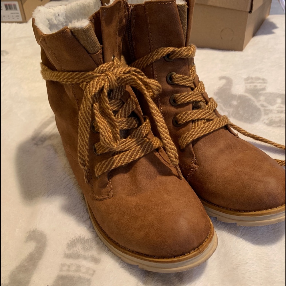 Winter boots